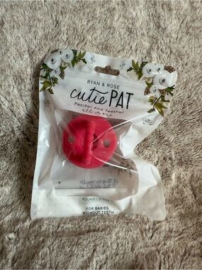 Ryan & Rose Cutie Pat Pacifier - Knockout Color